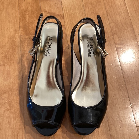 Michael Kors wedge sandal with peep toe will - Picture 7 of 11